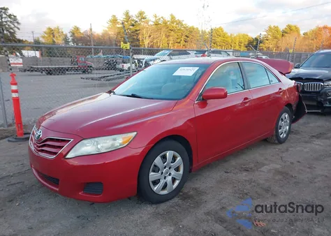 2010 Toyota Camry Le z USA, uszkodzony, nr VIN 4T4BF3EK3AR047800